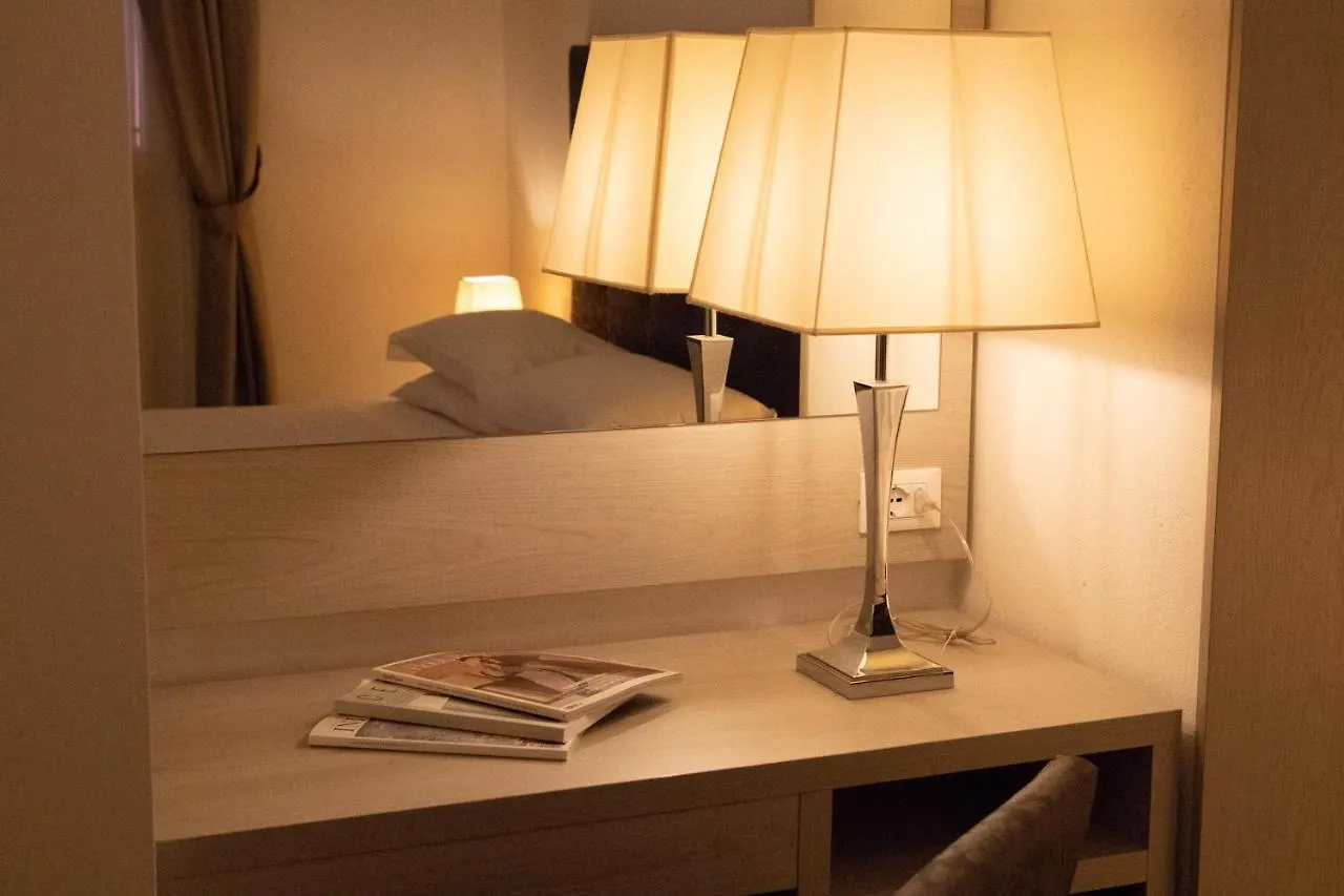 Hotel Albergo Rossini 1936 - Small & Charming Bologna